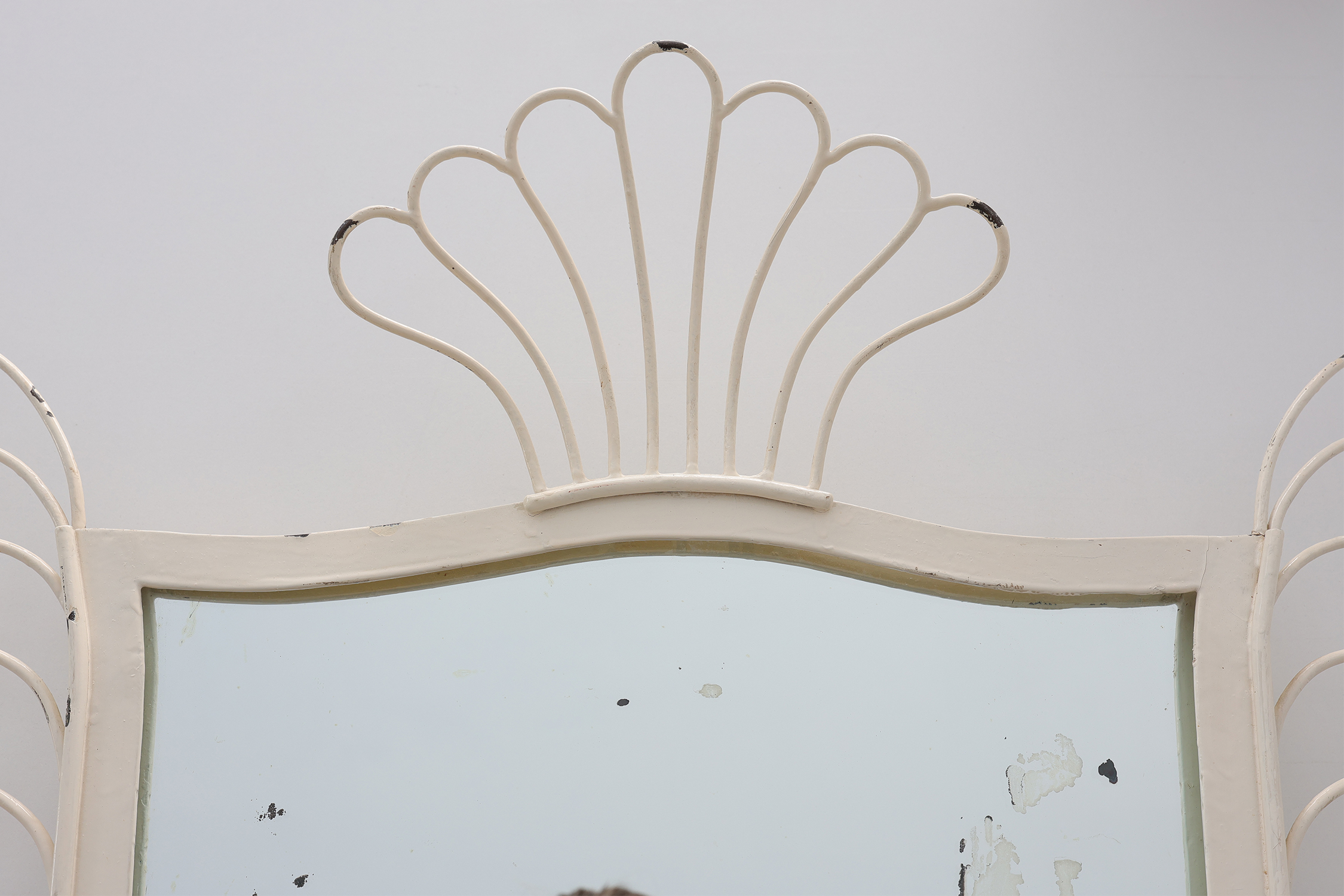 French White Lacquered Metal Mirror with Looped Wire Frame and Fan Crest, 1950sthumbnail